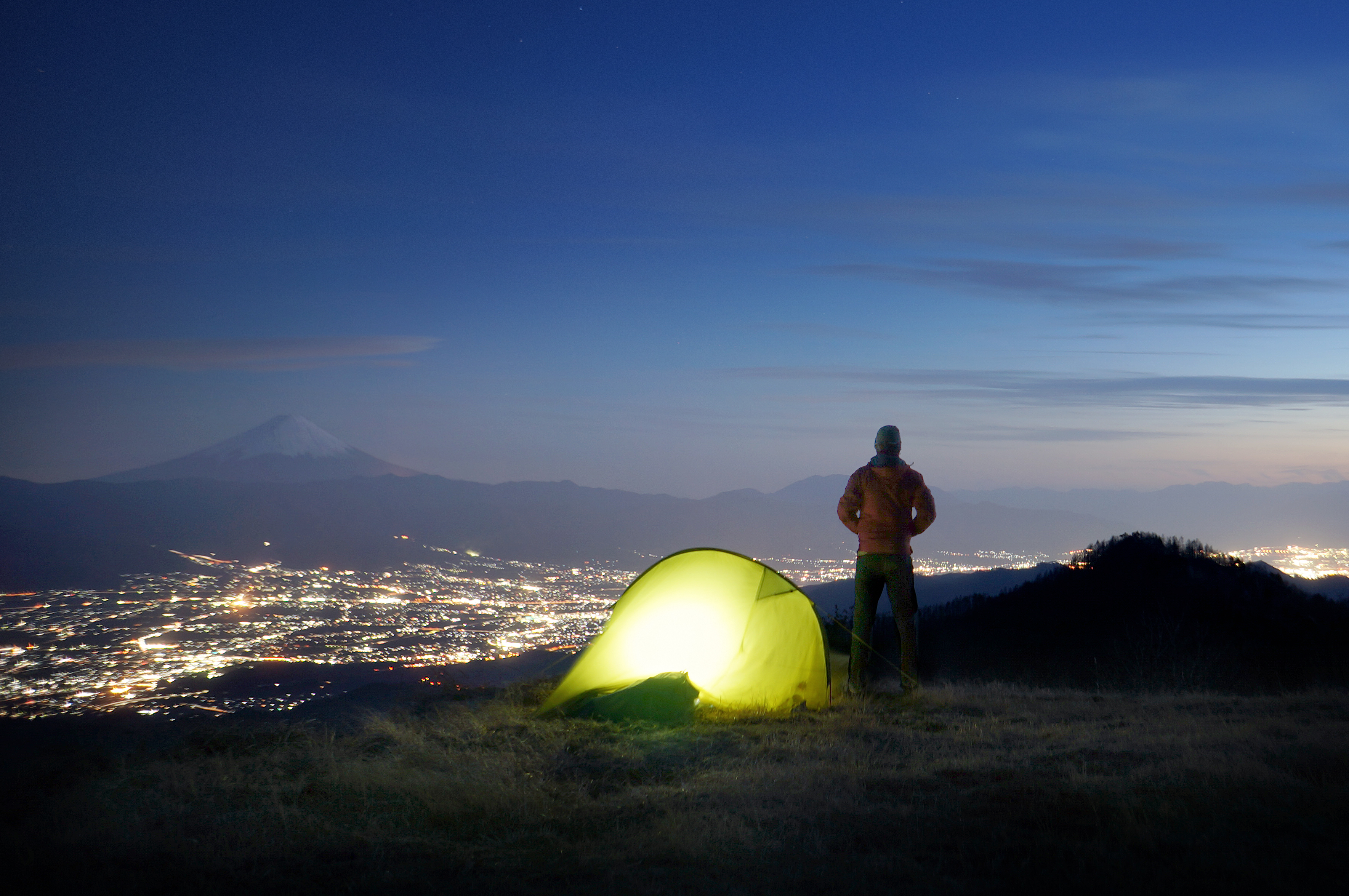DSC06906 tent me at night