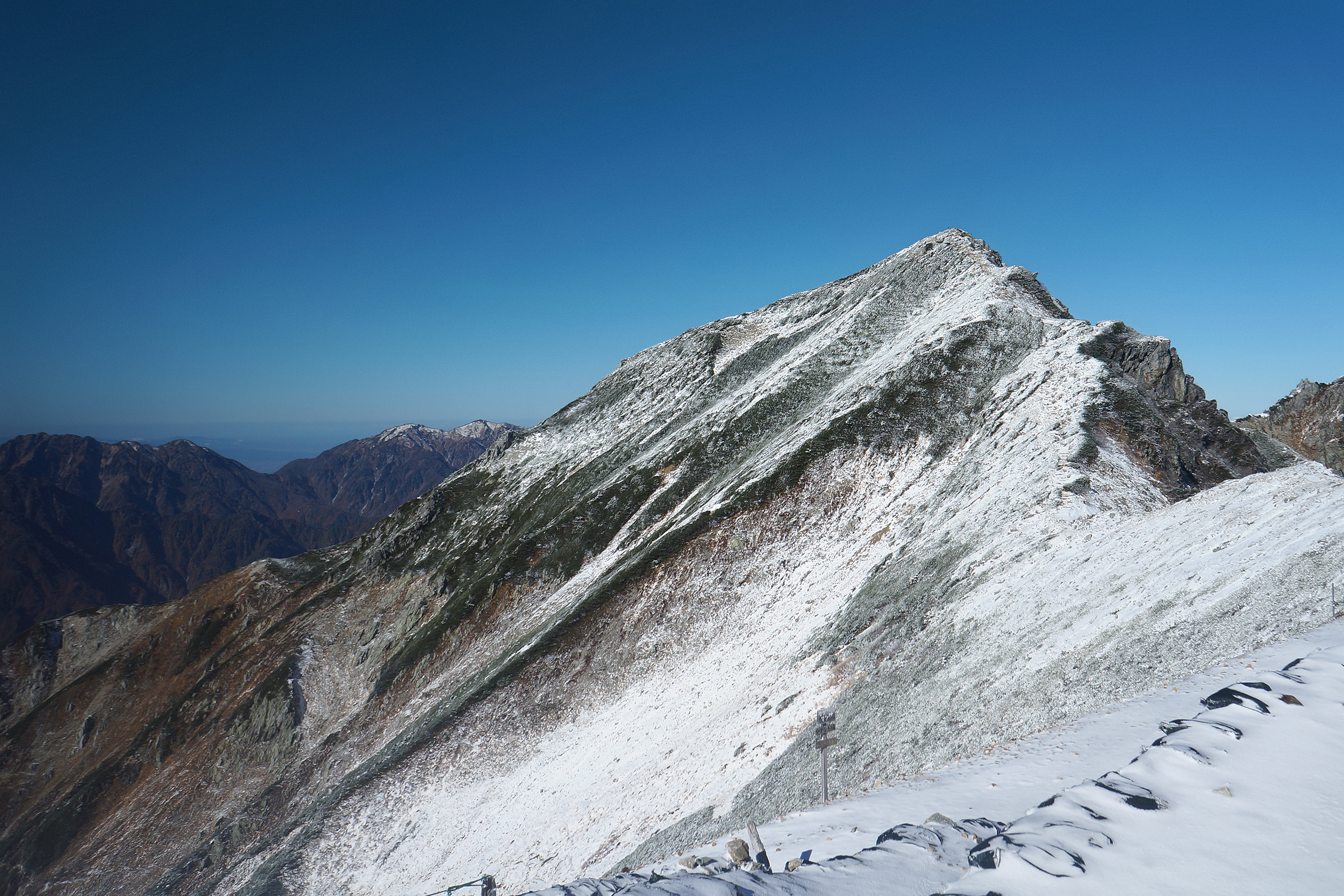 DSC07013 summit ridge